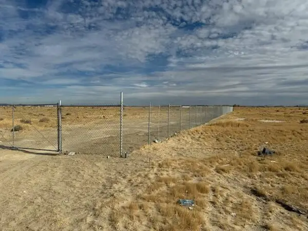 10 10th Stw Vic Ave F10 Avenue # H10, Lancaster, CA 93536