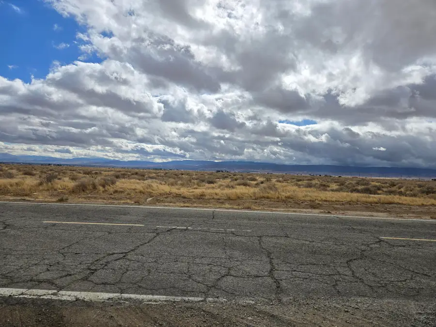 Vic Avenue F 66th, Lancaster, CA 93536 - #2