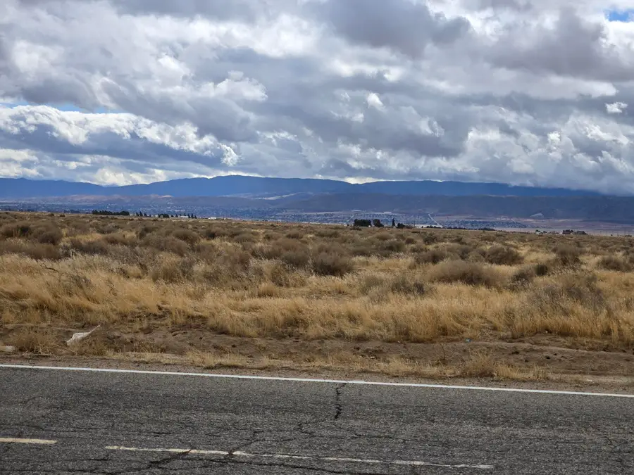 Vic Avenue F 66th, Lancaster, CA 93536 - #3