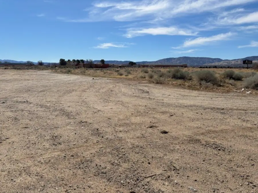 Ave M Vic Antelope, Palmdale, CA 93551 - #3