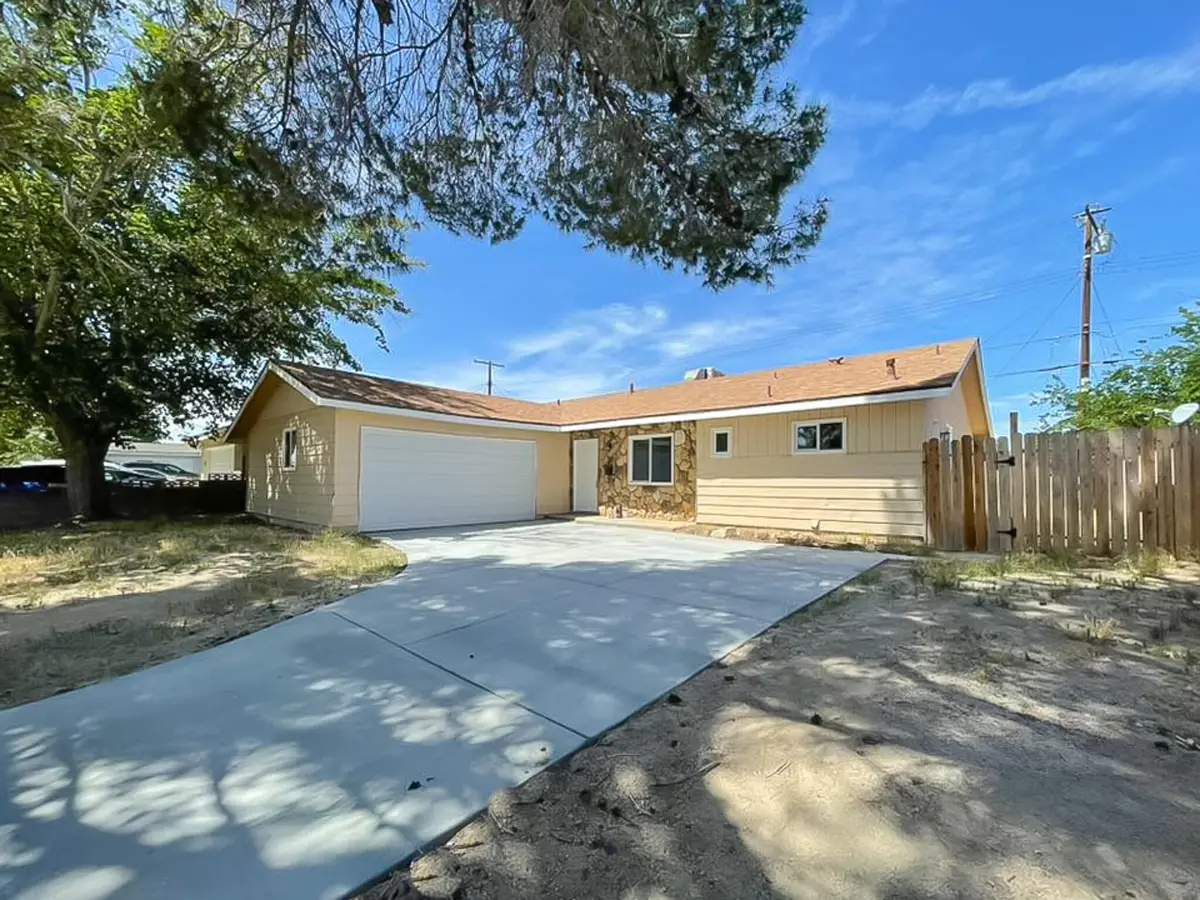 45541 Sancroft Avenue, Lancaster, CA 93535 - Image #1