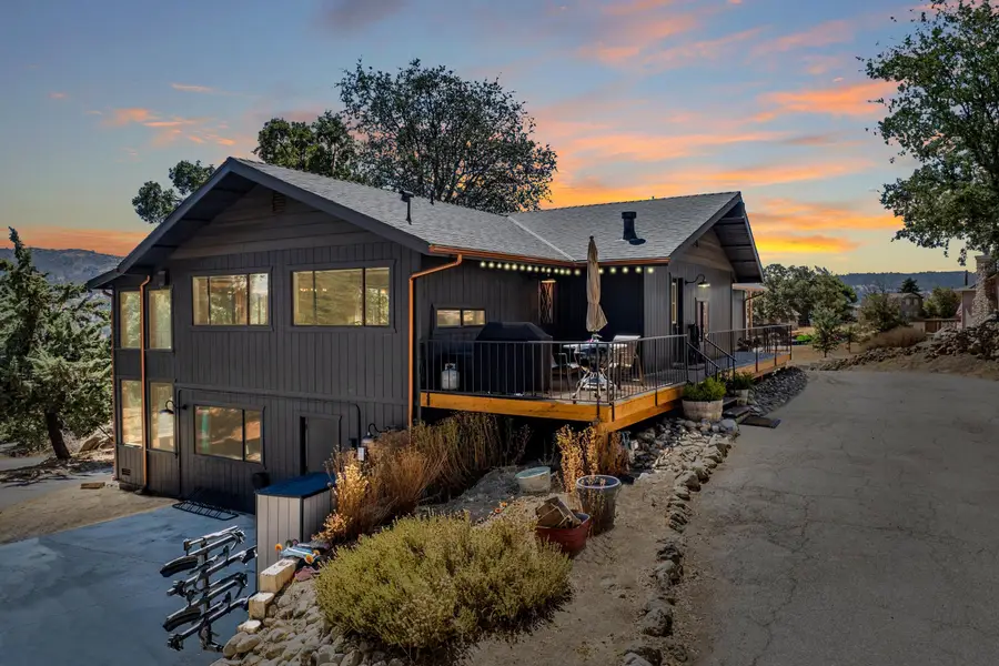 24400 Willow Pass Drive, Tehachapi, CA 93561 - Image #2