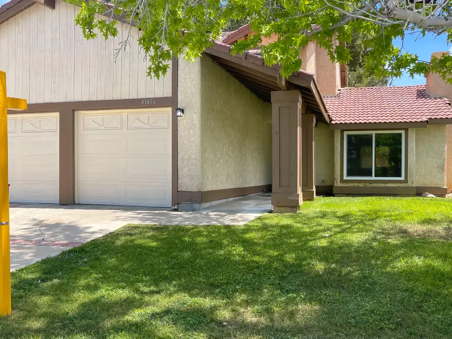 43856 Windsor Place, Lancaster, CA 93536 - Image #3