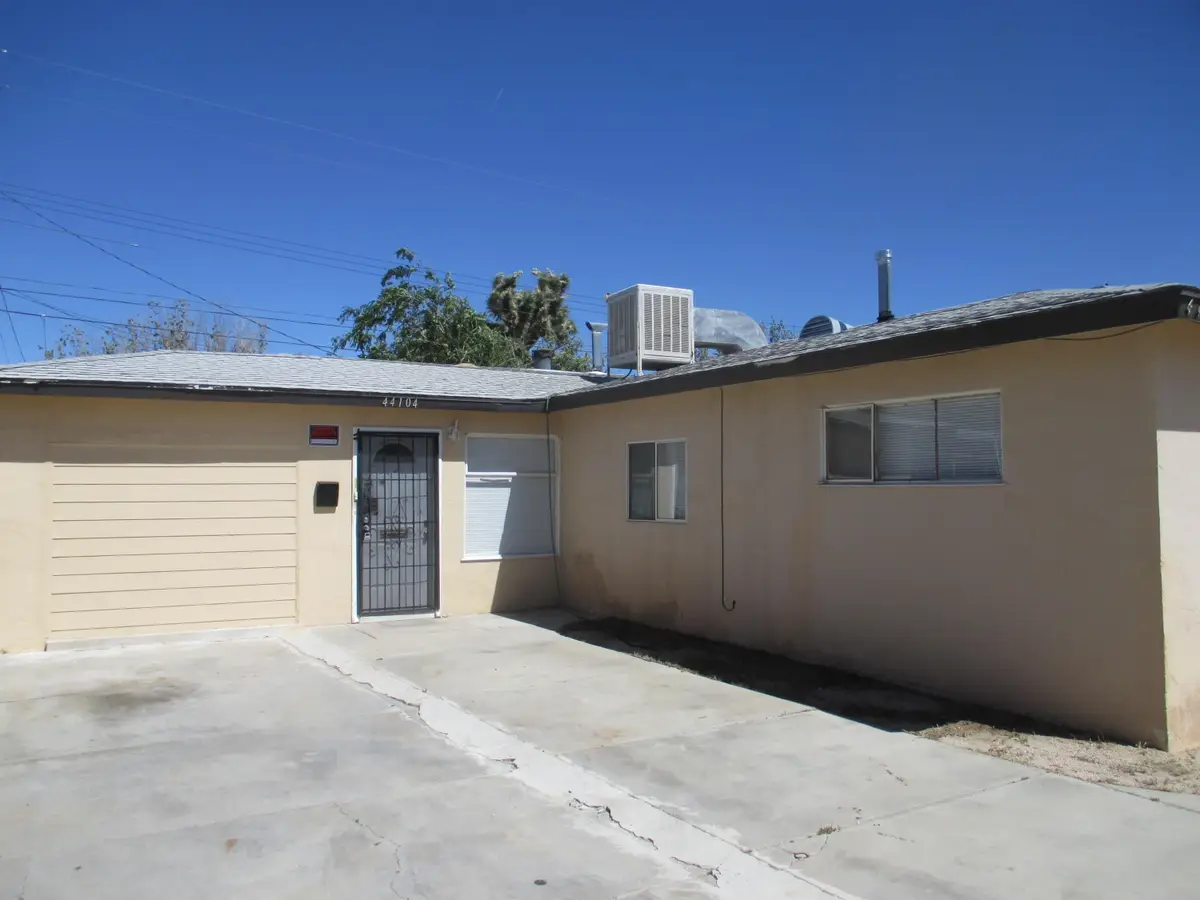 44104 Carolside Avenue, Lancaster, CA 93535 - #1