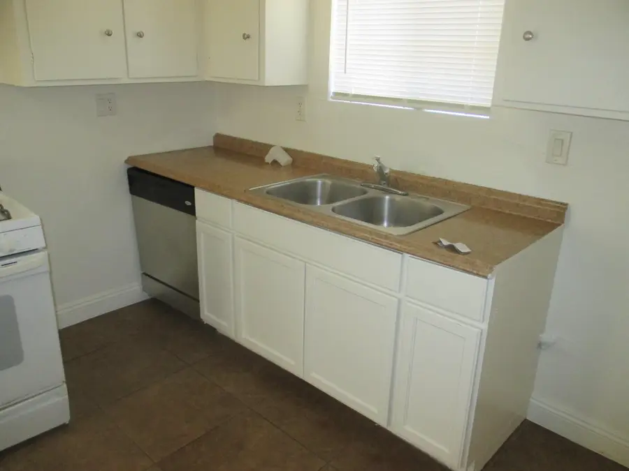 44104 Carolside Avenue, Lancaster, CA 93535 - #3