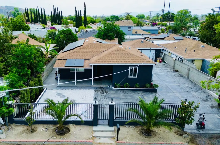 11068 Penrose Street, Sun Valley, CA 91352 - Image #2