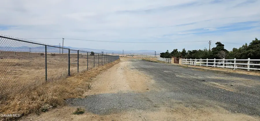 103rd Street West / K2, Lancaster, CA 93536 - #3