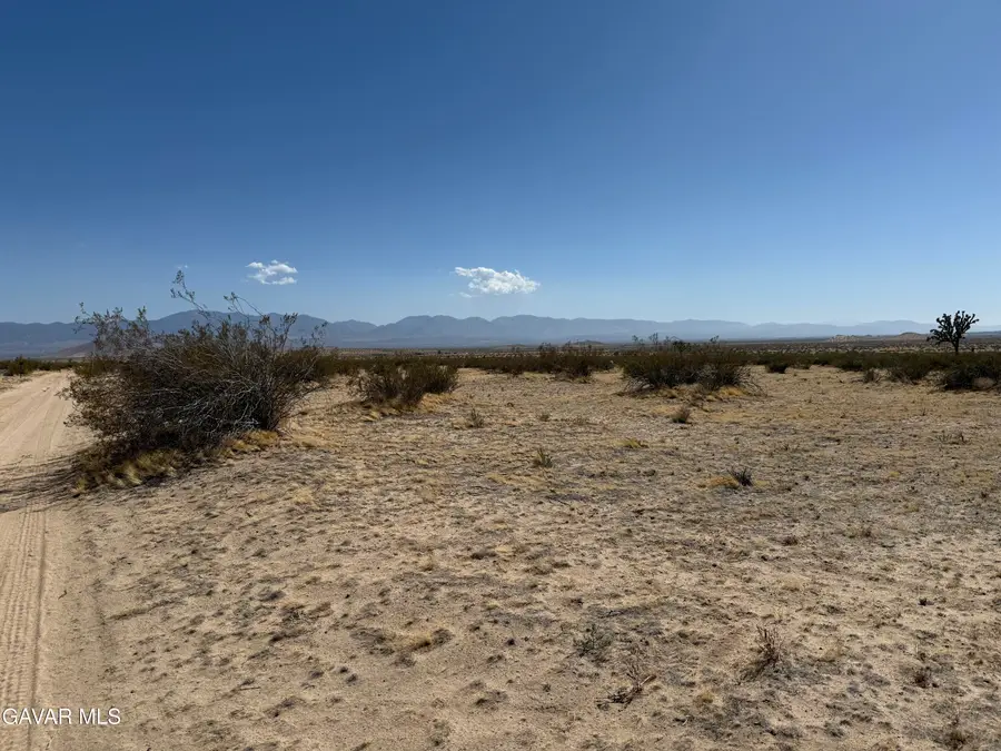 E Vic Avenue M12 230 Ste, Lake Los Angeles, CA 93535 - Image #2