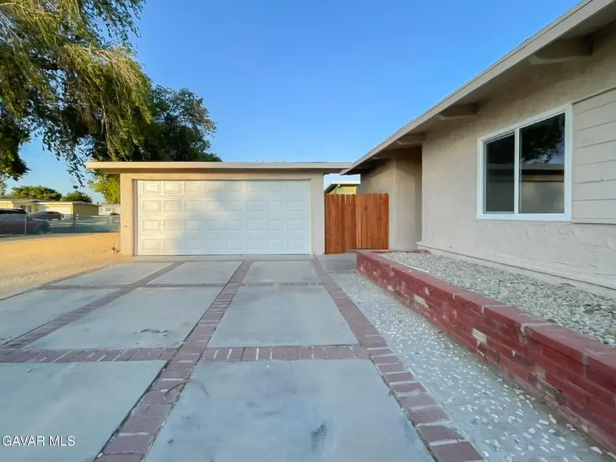 1408 W Avenue H15, Lancaster, CA 93534 - Image #3