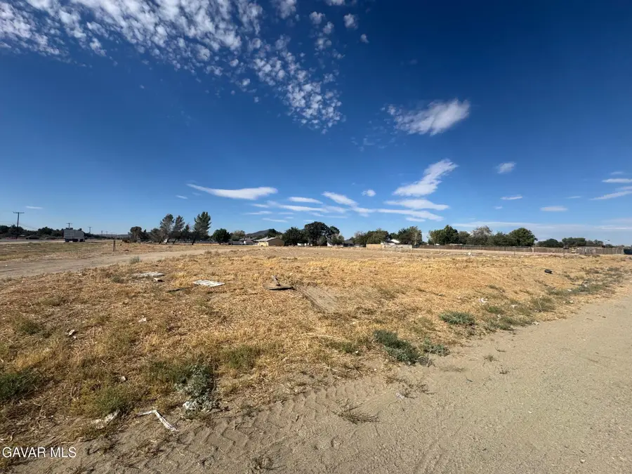 Valeport Avenue Vic 171st, Lancaster, CA 93535 - Image #3