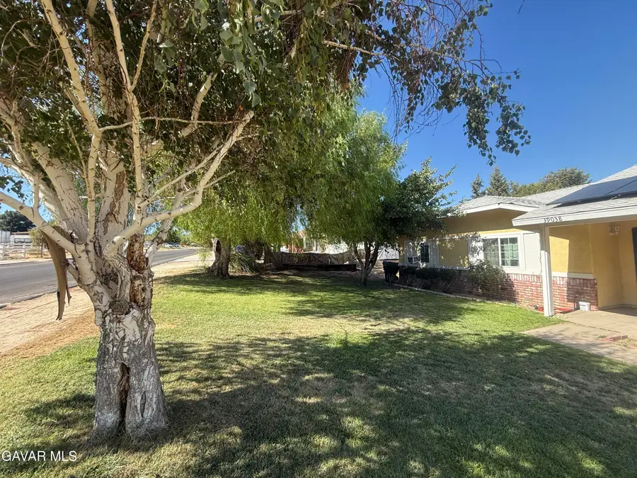 39038 E 161st Street, Palmdale, CA 93591 - Image #3