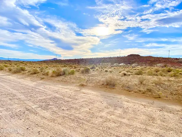 W 39th St. West Street, Rosamond, CA 93560