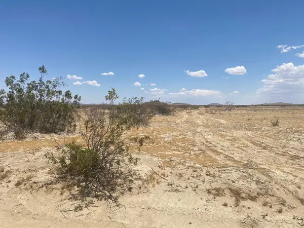 Fabian Avenue Vic Avenue, Palmdale, CA 93591