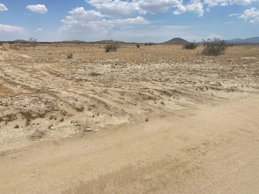 Fabian Avenue Vic Avenue, Palmdale, CA 93591 - Image #2