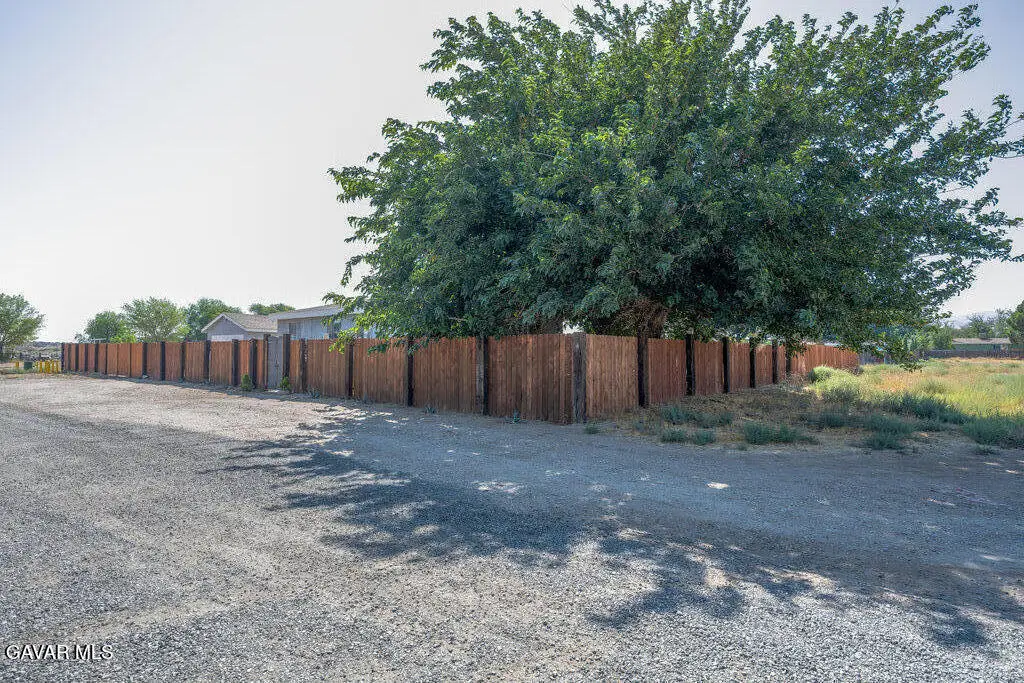 1120 Harold Ash Avenue, Palmdale, CA 93550 - Image #1