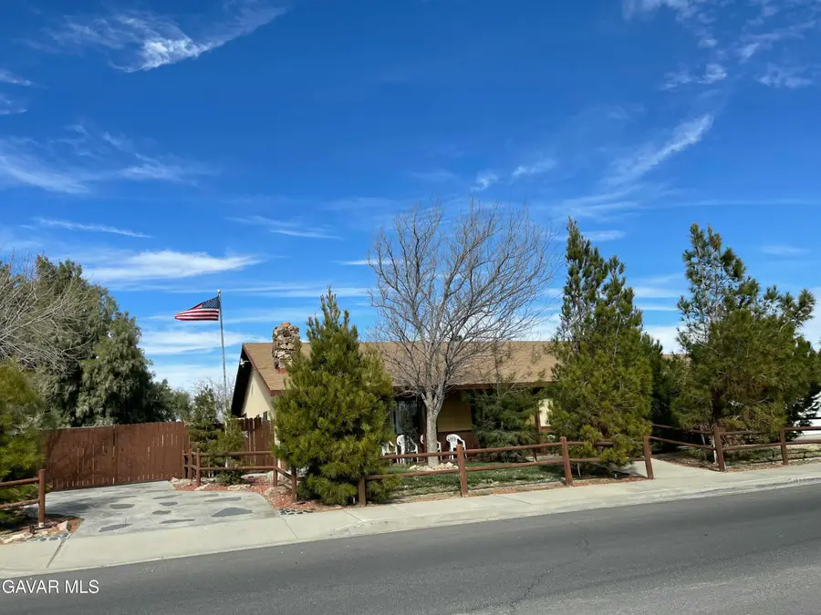 637 E Avenue K4, Lancaster, CA 93535 - #2