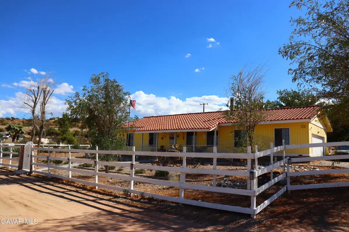 3746 E Avenue T8, Palmdale, CA 93550 - Image #1