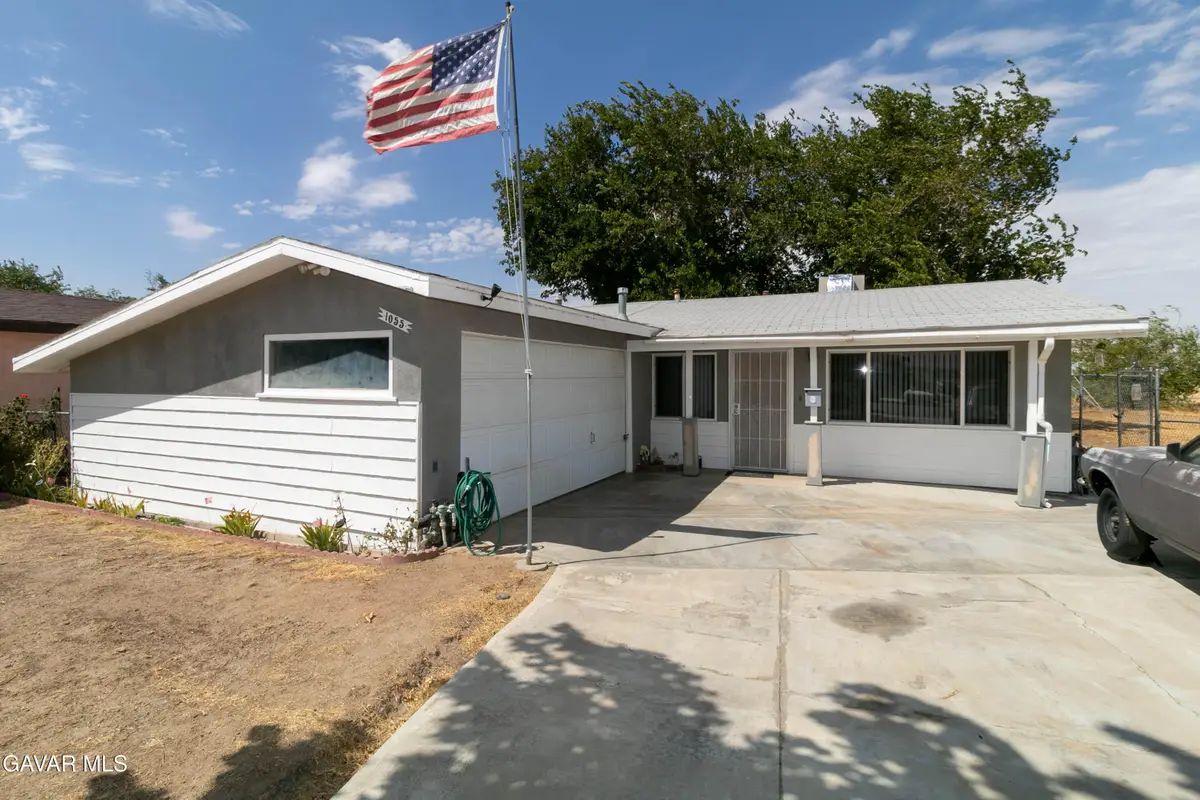 1055 E Avenue P5, Palmdale, CA 93550 - #1