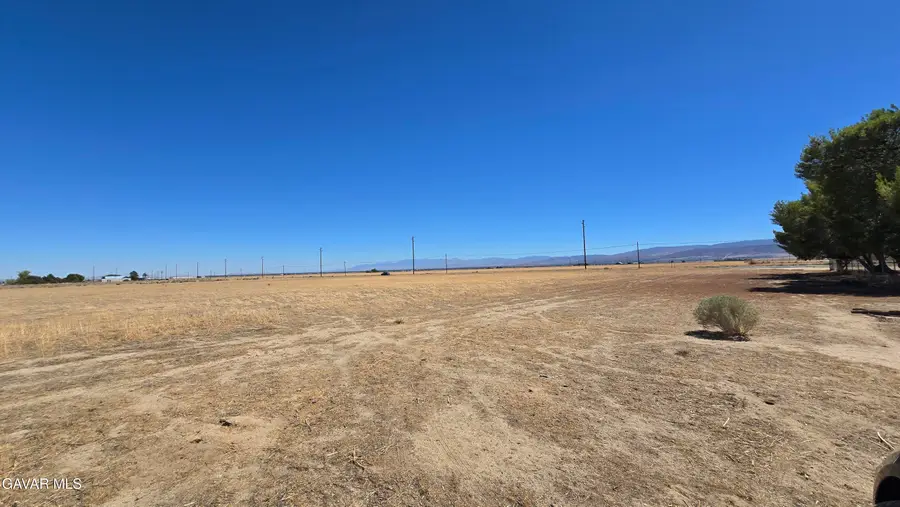 Vic Avenue F14 75 Stw, Lancaster, CA 93536 - #2