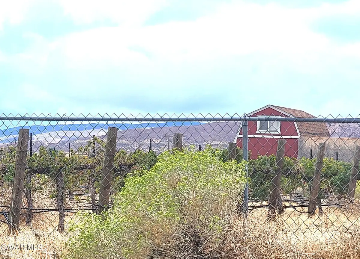 F West 183rd Street, Fairmont, CA 93536 - Image #1