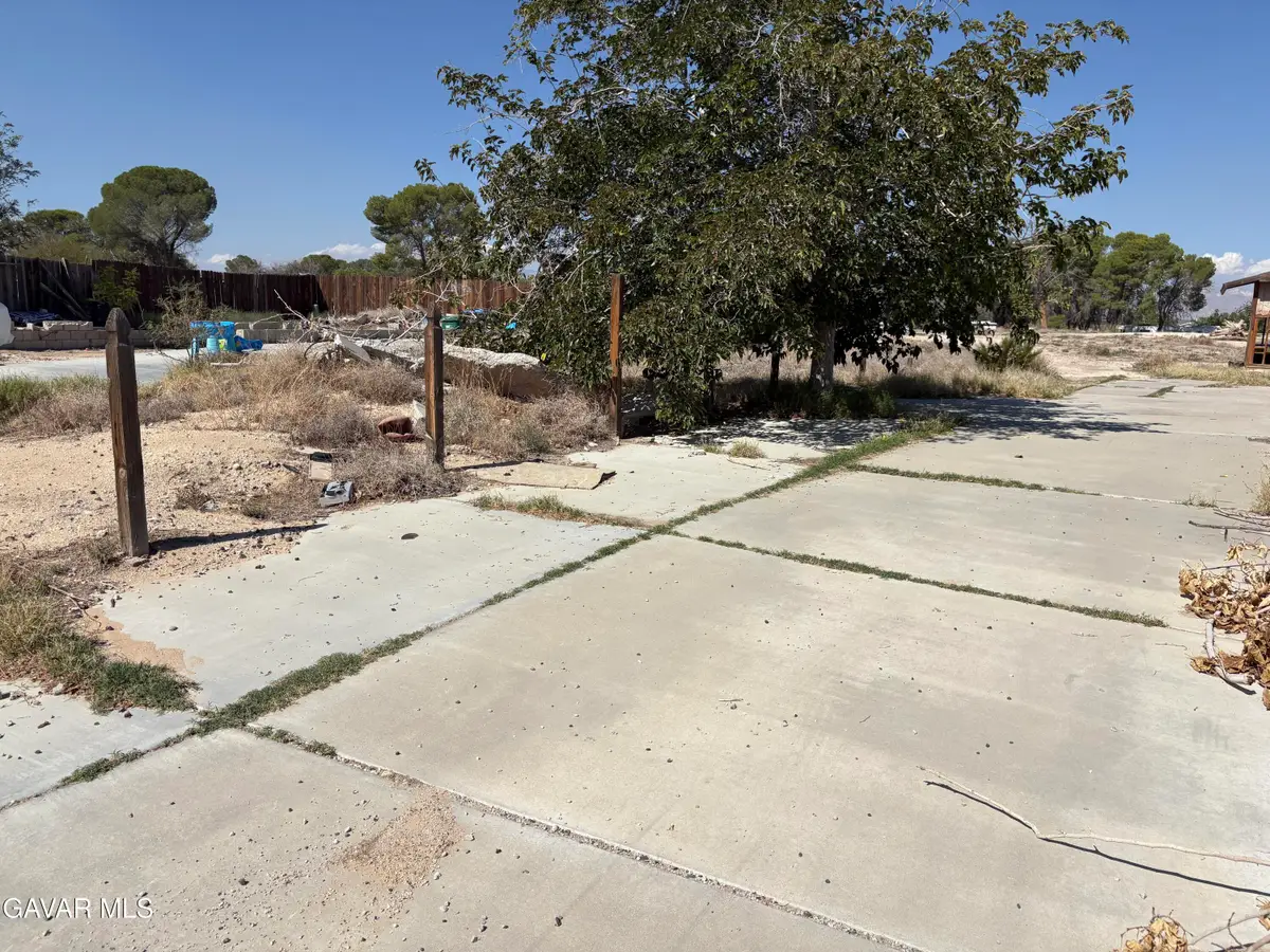 385 Morning Glory Drive, California City, CA 93505 - Image #1