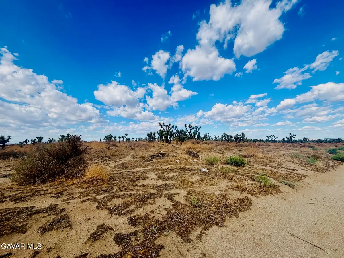 Vic Avenue M12 5th Stw, Palmdale, CA 93550 - Image #1