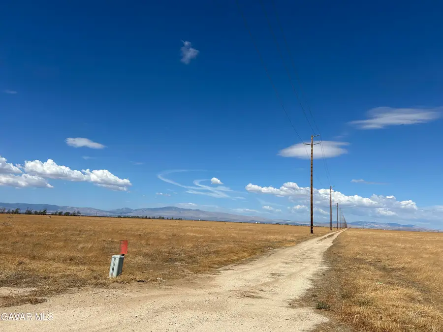 W Vic Avenue G12 80 Stw Street, Lancaster, CA 93536 - Image #2