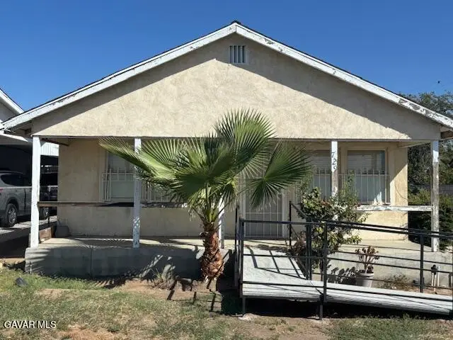 729 Sterling Road, Bakersfield, CA 93306 - Image #1