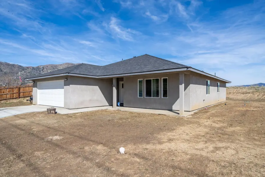 20601 Country Club Drive, Tehachapi, CA 93561 - #2