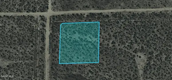 16 Sunset Avenue, Mojave, CA 93501