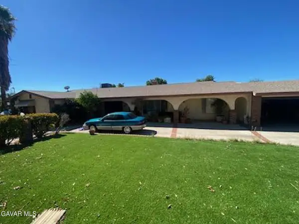 13659 Gladstone Avenue, Sylmar, CA 91342