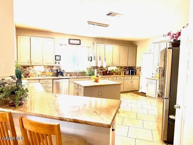 43220 Echard Avenue, Lancaster, CA 93536 - #3