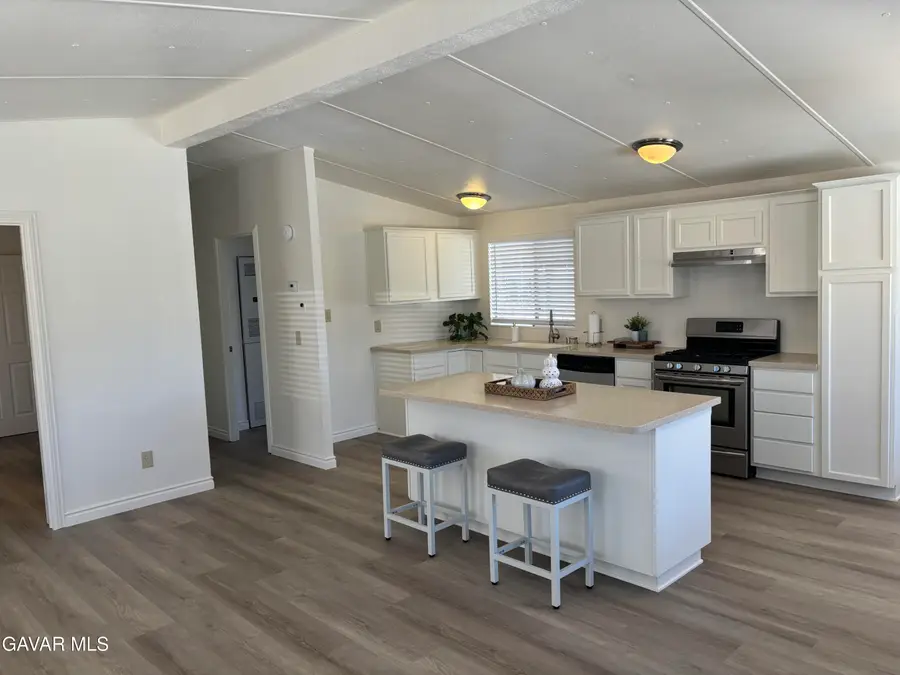 1030 E Avenue S #Spc 31, Palmdale, CA 93550 - Image #3