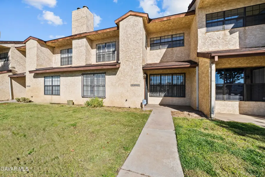 42805 15th W Street, Lancaster, CA 93534 - #2