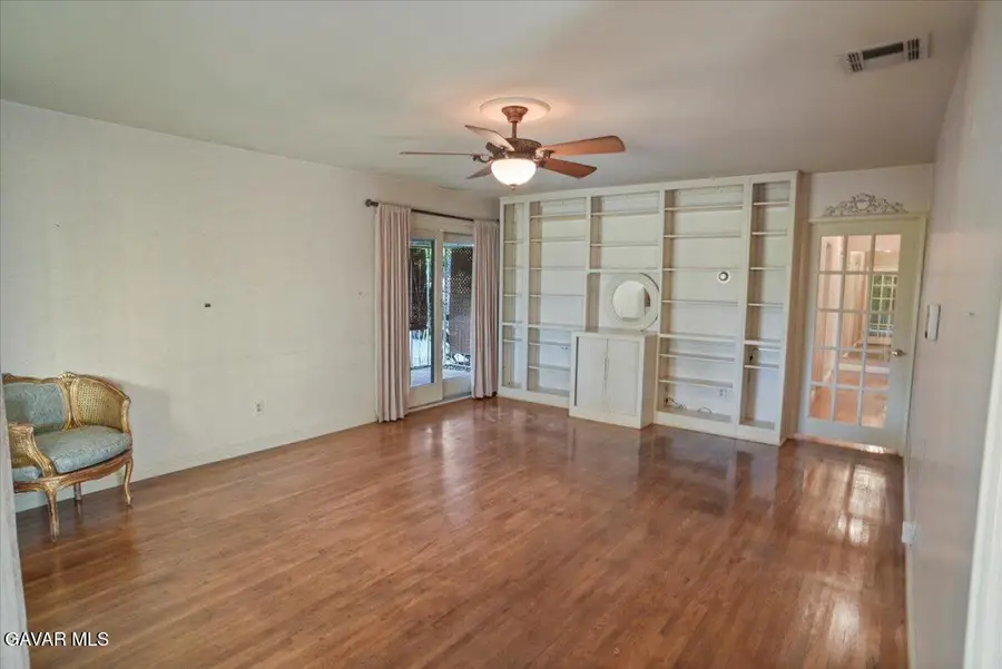 719 W Avenue J10 Avenue, Lancaster, CA 93534 - Image #3