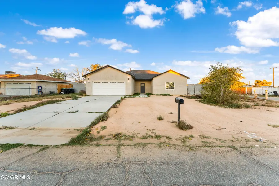 8749 Holly Avenue, California City, CA 93505 - Image #2