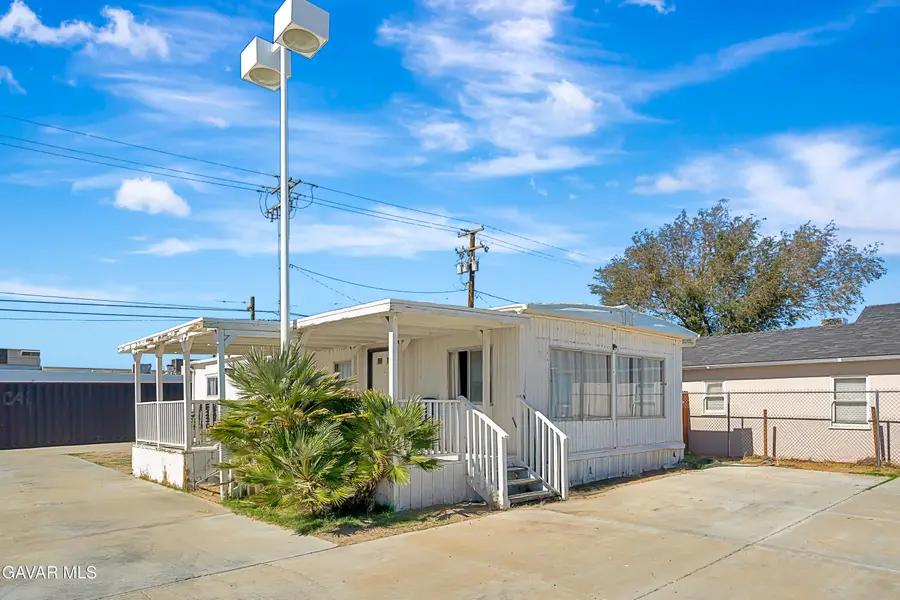 16043 K Street, Mojave, CA 93501 - Image #3