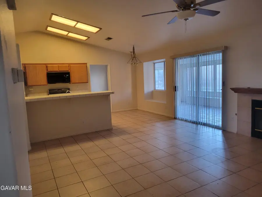 3619 Mount Lassen Avenue, Rosamond, CA 93560 - Image #2