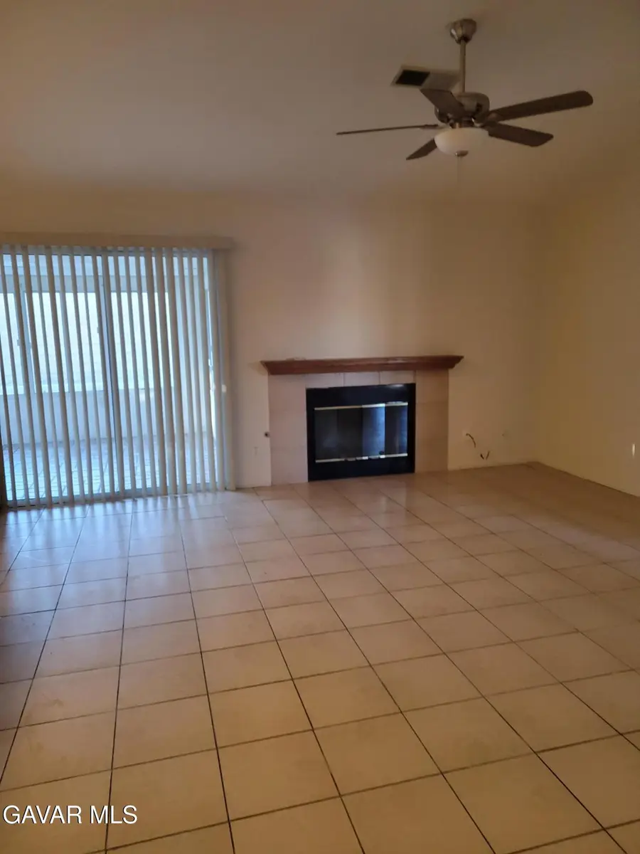 3619 Mount Lassen Avenue, Rosamond, CA 93560 - Image #3