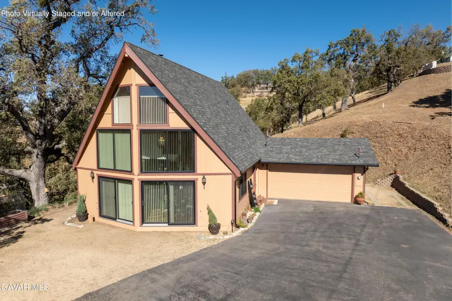 30320 Rollingoak Drive, Tehachapi, CA 93561 - Image #2