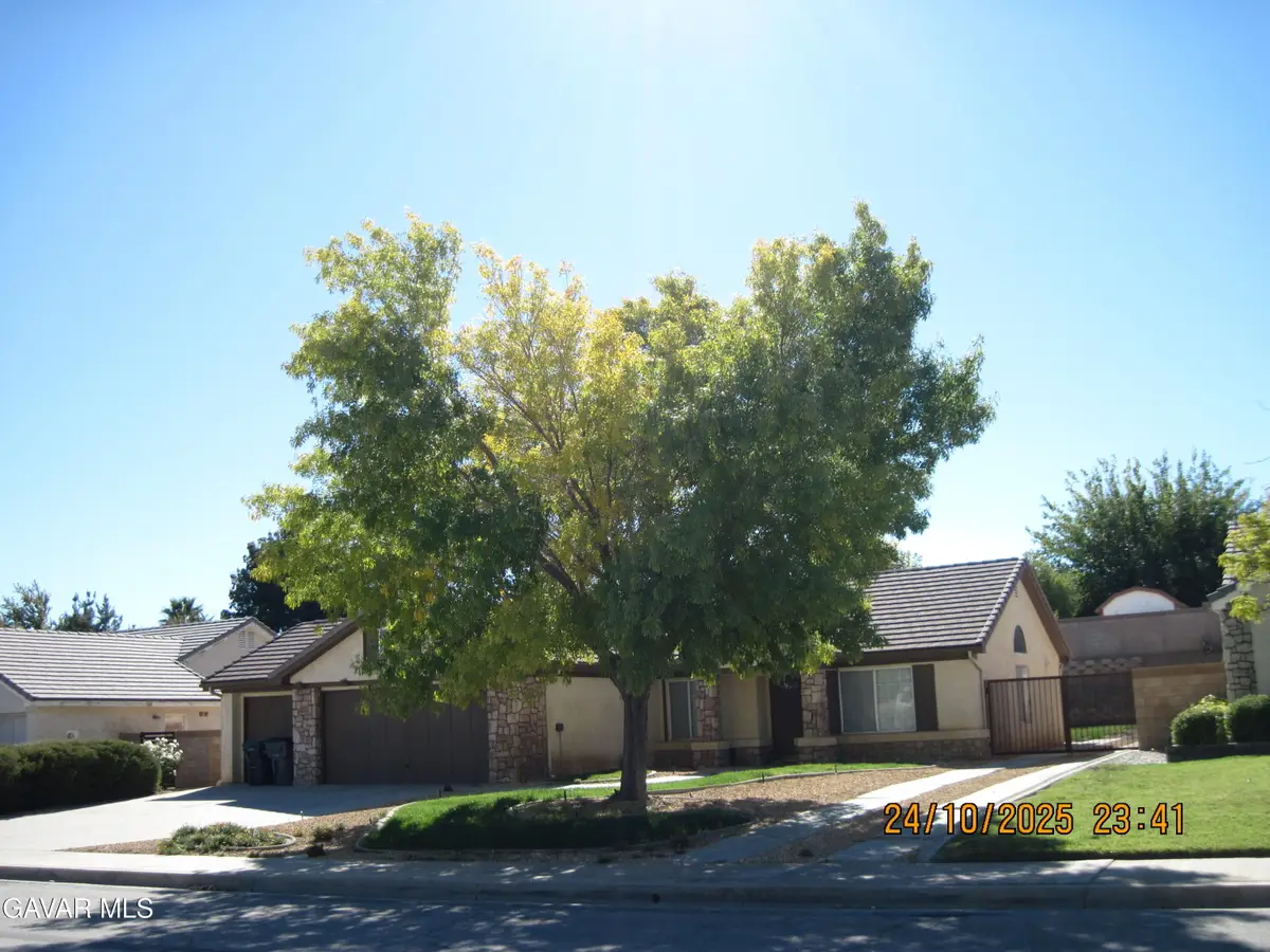5842 Corinthian Place, Lancaster, CA 93536 - Image #1