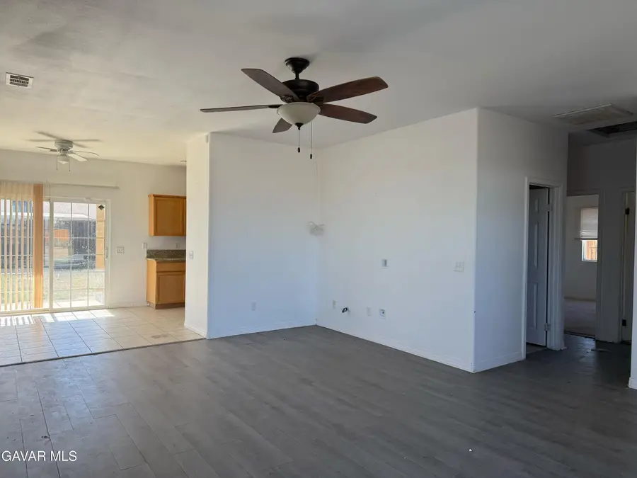 8836 Peach Avenue, California City, CA 93505 - Image #2