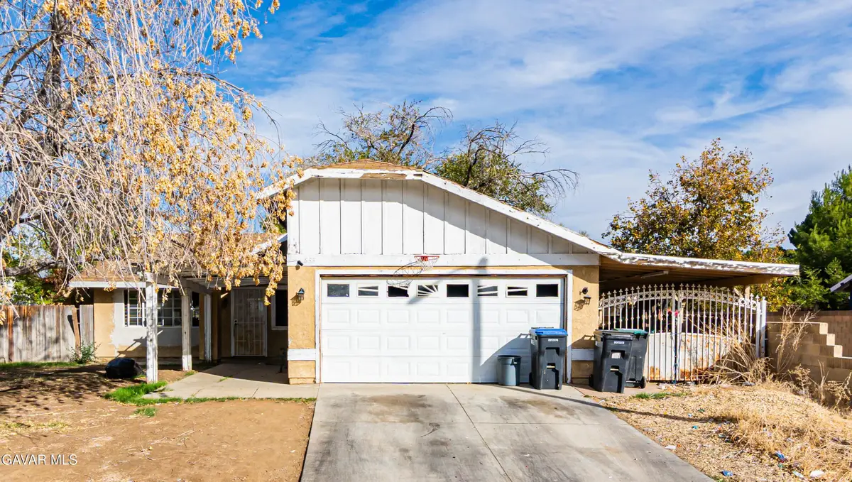 1833 E Avenue R2, Palmdale, CA 93550 - Image #1