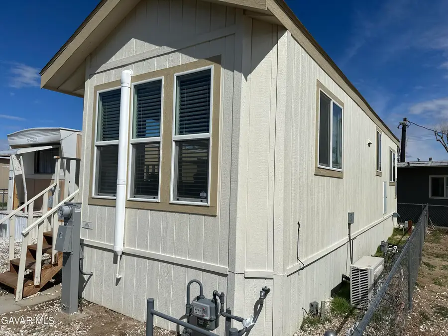 1449 E Ave I #C8, Lancaster, CA 93536 - Image #3