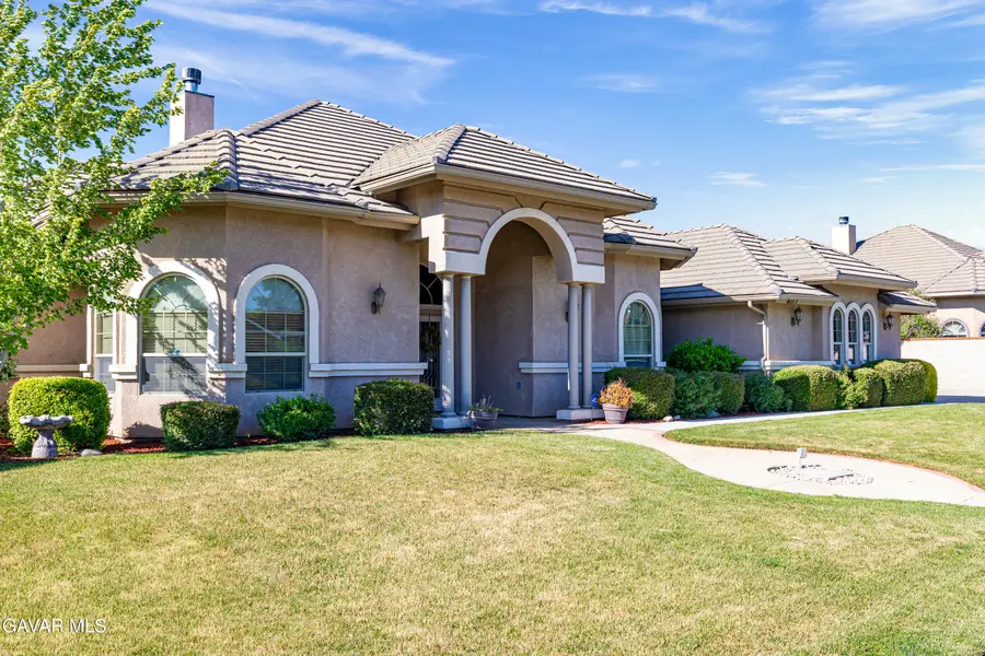 403 Mesquite Drive, Tehachapi, CA 93561 - Image #2