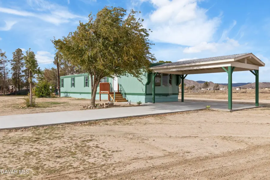 6173 Holiday Avenue, Rosamond, CA 93560 - Image #2