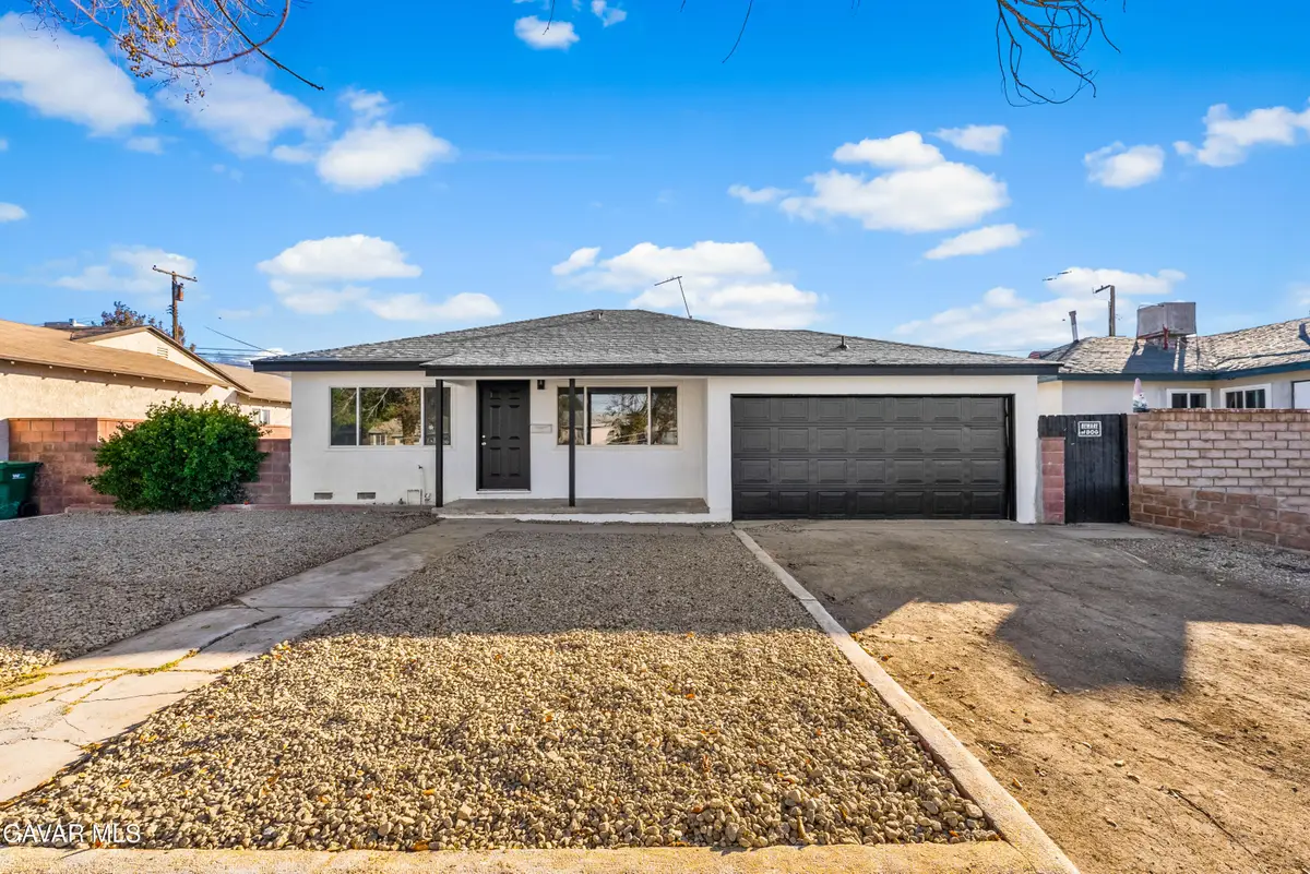 638 W Ave H12, Lancaster, CA 93534 - Image #1