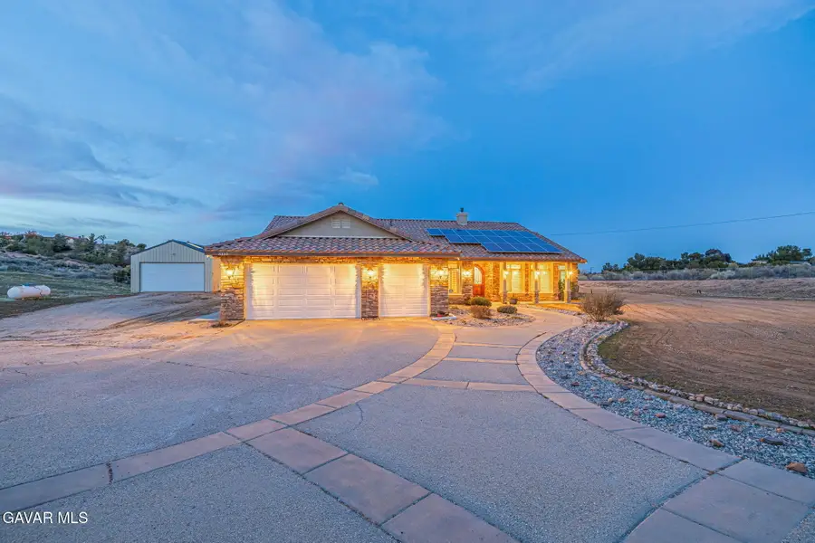 3335 E Avenue T8, Palmdale, CA 93550 - Image #3