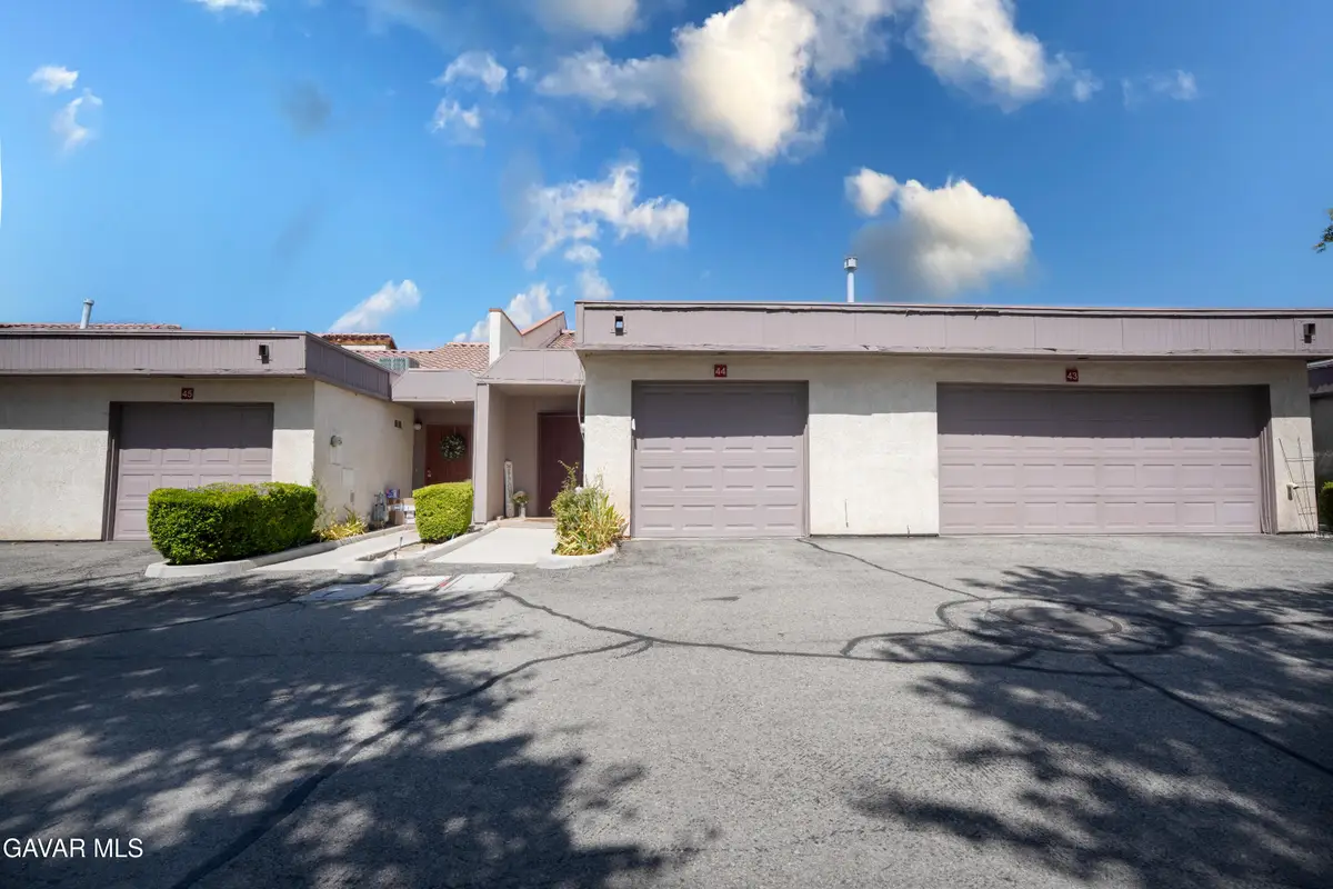 43334 32nd Street W, Lancaster, CA 93536 - Image #1