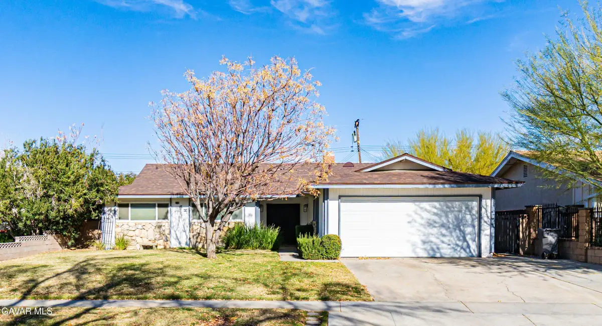 517 W Avenue J10, Lancaster, CA 93534 - Image #1